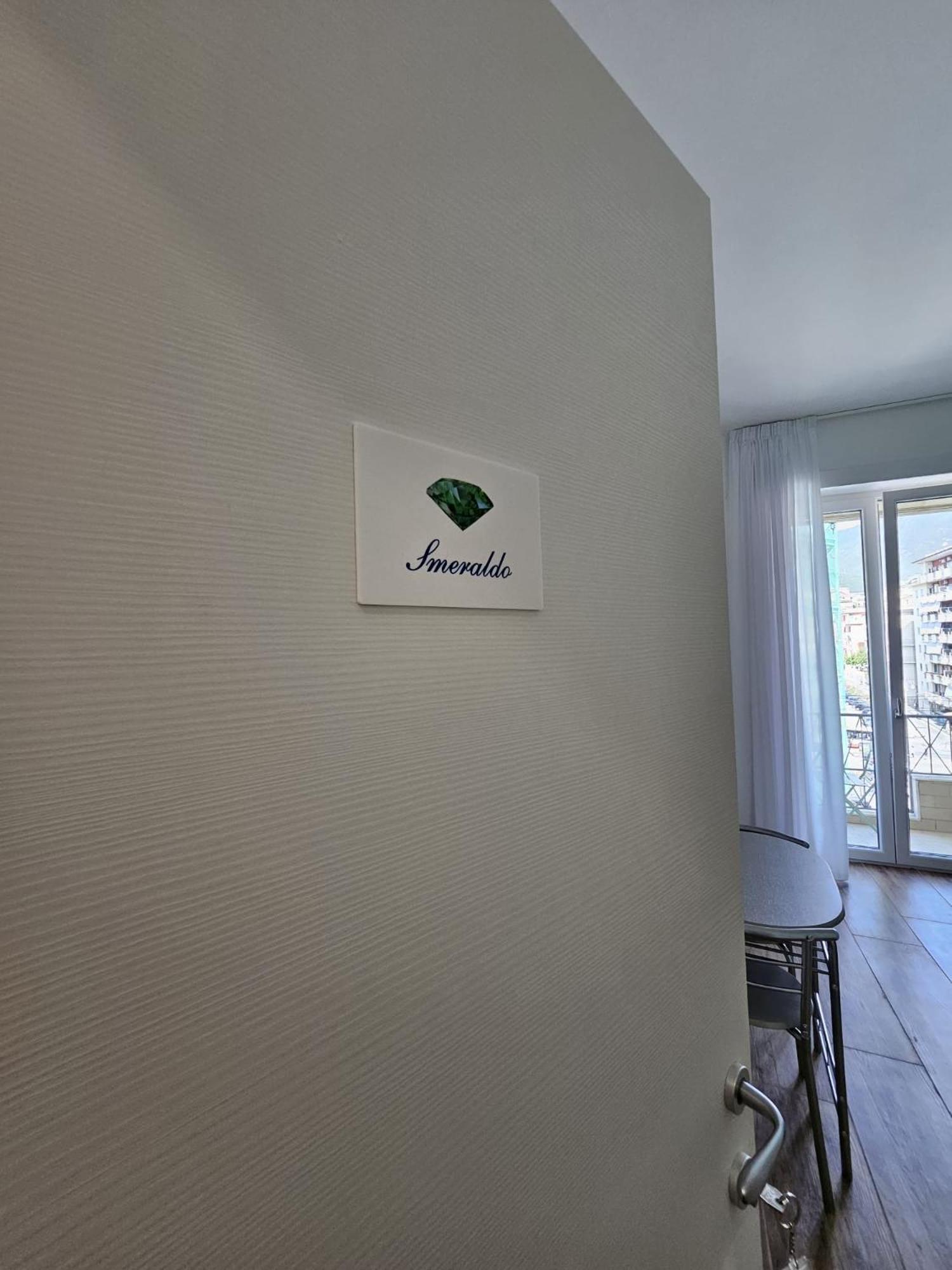 B&B Pietre Preziose Salerno Exteriér fotografie